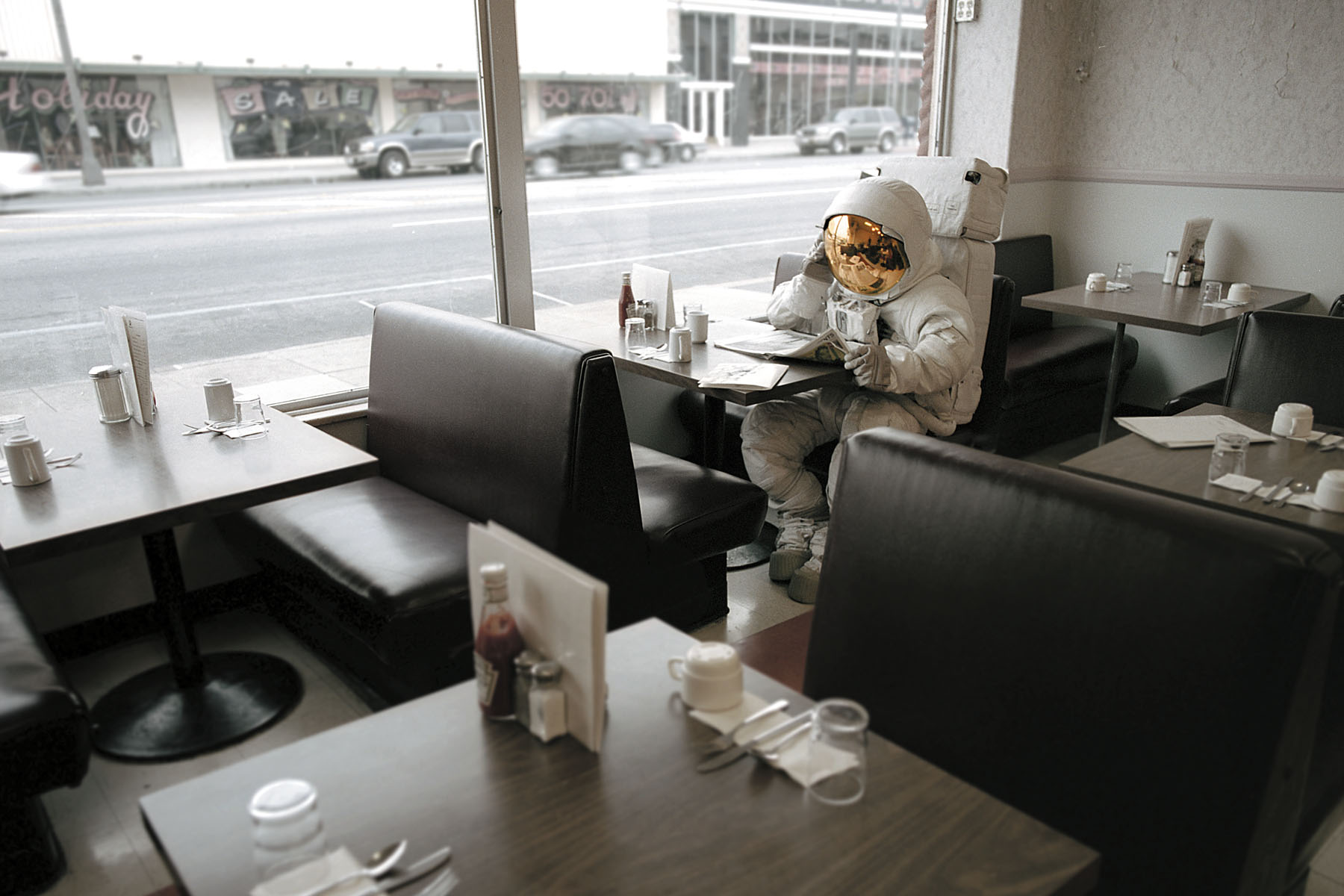 Astronaut_Cafe_HEweb_SIZED.jpg